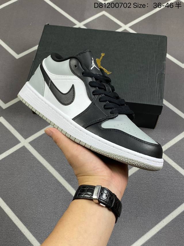 真标 耐克 乔丹air Jordan 1 Low Aj1 乔1 乔丹1代aj1 低帮复古文化休闲运动篮球鞋。该鞋款从 1985 年元年款汲取设计灵感，焕新演绎简