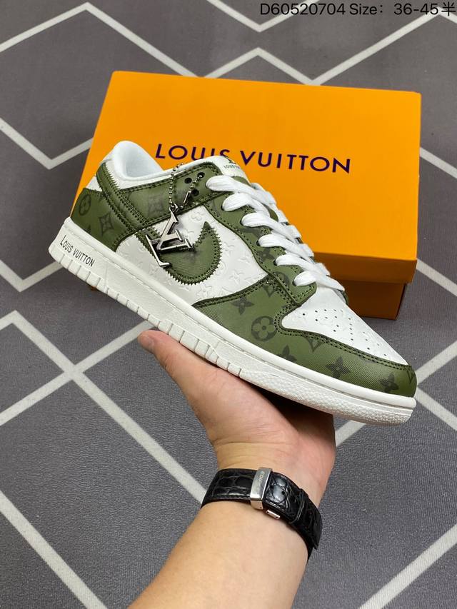 公司级lv X Nike Dunk Low 浮雕白绿印花 此款主张打破传统的工业化流水线设计限制，以made By Ideas的超级创意为理念，集结众多潮流设计