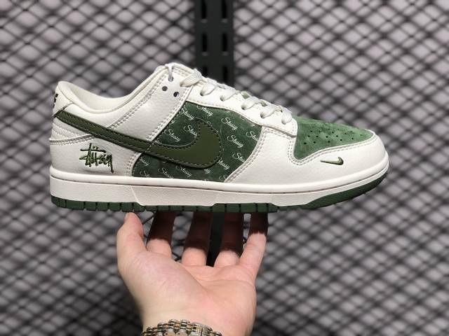 Nike Dunk 全套原楦原模倾力打造完美版型 独家原厂航空铝磨具打磨大底 鞋头坡度极致还原 无解鞋型 原盒原配 圈内天花板工艺 原厂冲刀 超高清洁度 全鞋零