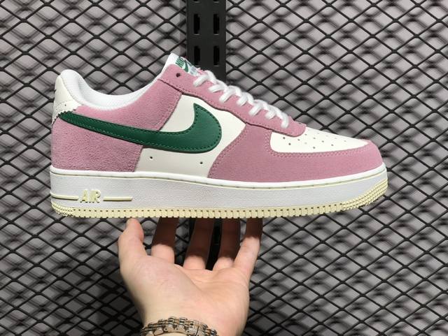 Air Force 1 Low 原装级别 原楦头原纸板 打造纯正空军版型专注外贸渠道 全掌内置蜂窝气垫 原盒配件 原厂中底钢印、拉帮完美 货号：Fv9346 1