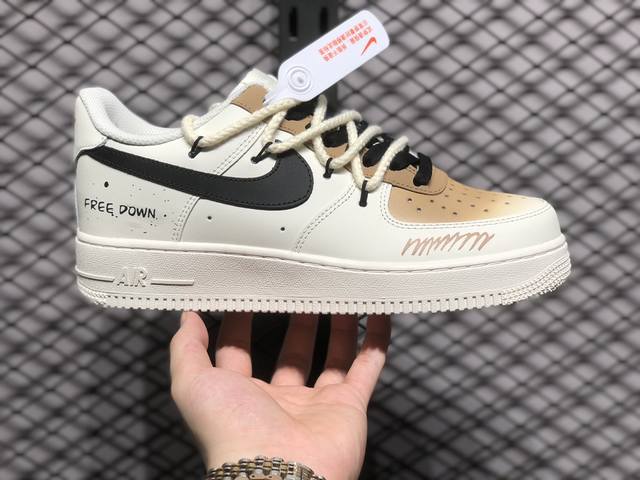 Air Force 1 Low 原装级别 原楦头原纸板 打造纯正空军版型专注外贸渠道 全掌内置蜂窝气垫 原盒配件 原厂中底钢印、拉帮完美 货号：Zh0316 0