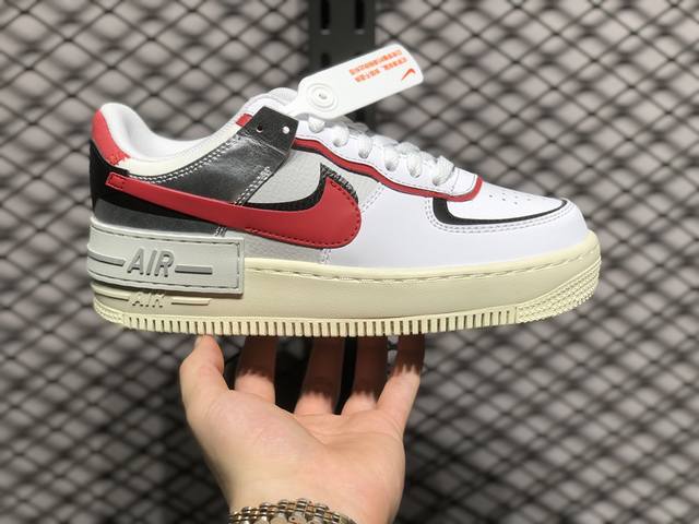 Air Force 1 Low 原装级别 原楦头原纸板 打造纯正空军版型专注外贸渠道 全掌内置蜂窝气垫 原盒配件 原厂中底钢印、拉帮完美 货号：Fn6335 尺