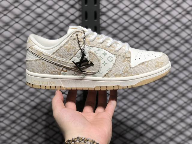 Nike Dunk 全套原楦原模倾力打造完美版型 独家原厂航空铝磨具打磨大底 鞋头坡度极致还原 无解鞋型 原盒原配 圈内天花板工艺 原厂冲刀 超高清洁度 全鞋零