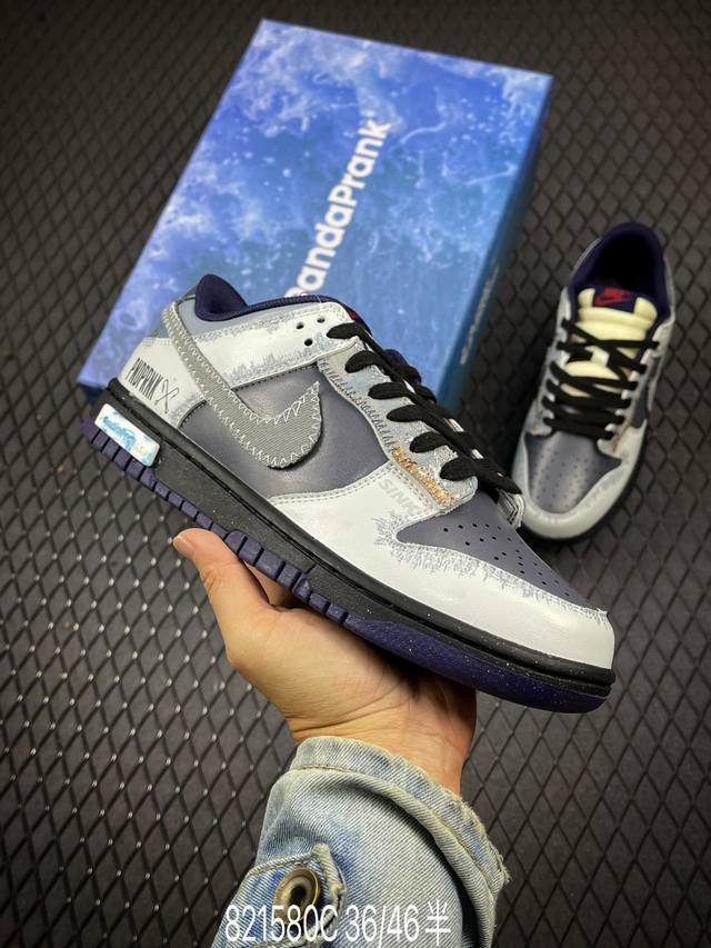 Nike Dunk Sb Low 定制配色 Dunk Sb顾名思义，具有经典的dunk血缘，又注入了更多的时尚元素。相较于普通的dunk滑板鞋，改良版的dunk