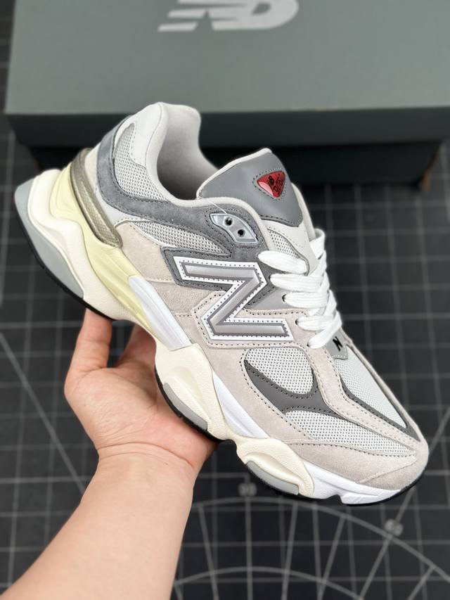 公司级joe Freshgoods X New Balance Nb9060 联名款 复古休闲运动慢跑鞋 鞋款灵感源自设计师本人对夏日的怀日回忆。鞋面大身由空间