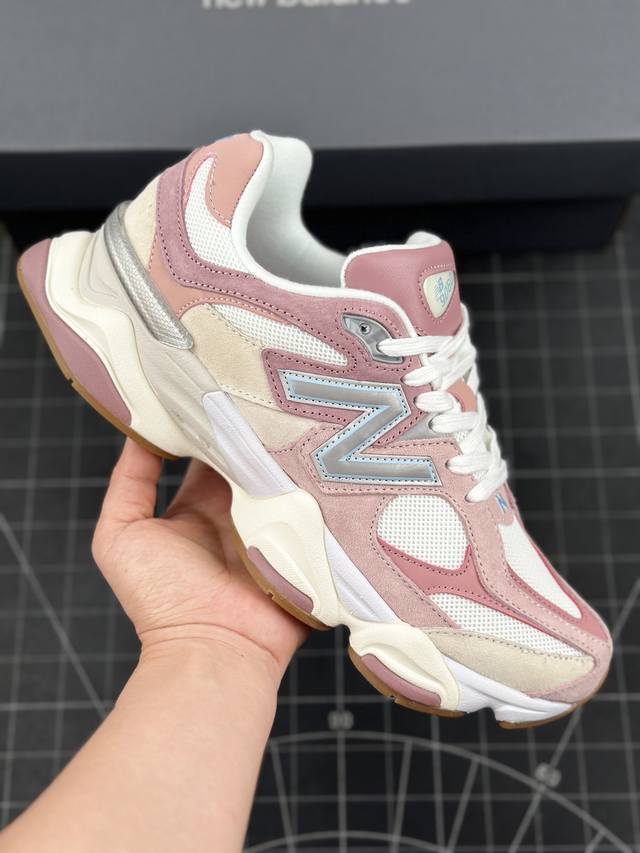 公司级joe Freshgoods X New Balance Nb9060 联名款 复古休闲运动慢跑鞋 鞋款灵感源自设计师本人对夏日的怀日回忆。鞋面大身由空间