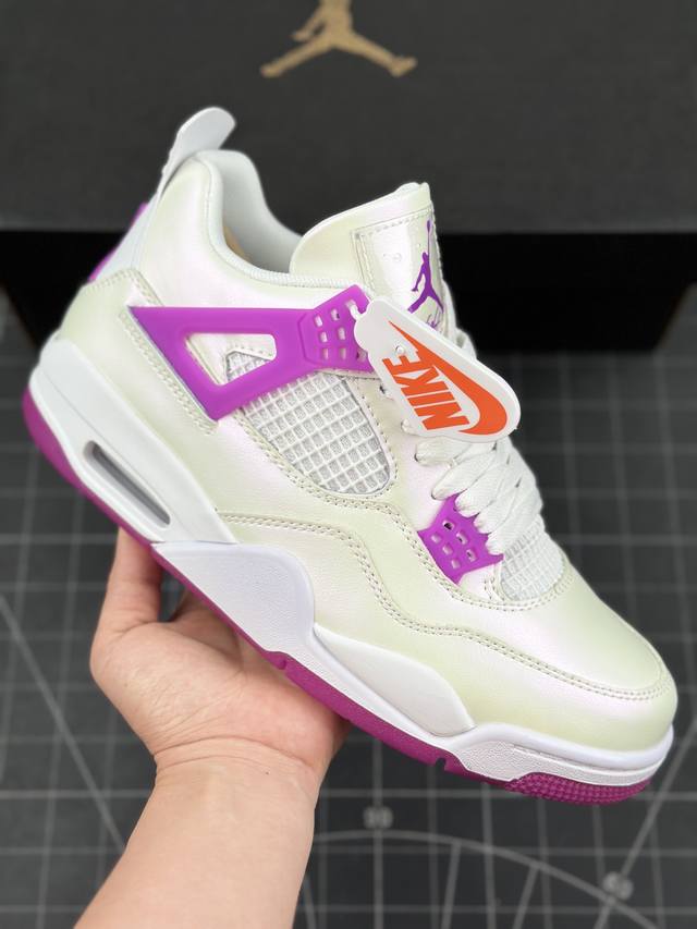 Air Jordan 4 Retro Hyper Violet 白紫色 Aj4 乔丹4代 乔丹篮球鞋系列 鞋身整体以白色皮革为主色调，辅以紫色点缀，搭配白色的鞋