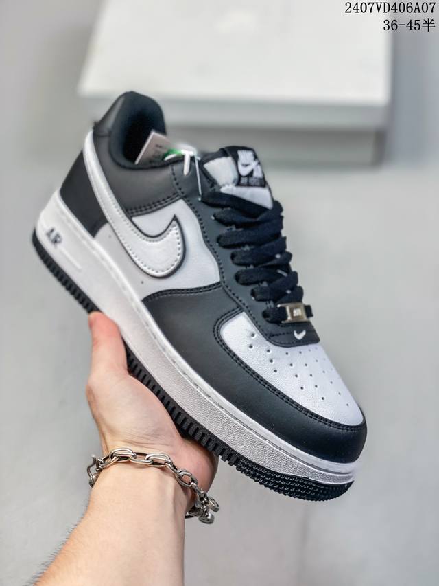 公司级带半码 Nk Air Force 1‘07 Low 空军一号低帮休闲板鞋 鞋款采用再生材料制成，混合了皮革、网眼和绒面革。侧面的双 Swooshes、“8