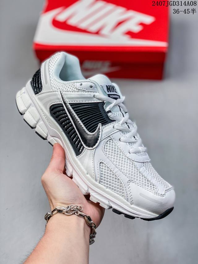 耐克nike Zoom Vomero 5 Sp 马拉松复古跑五代休闲运动慢跑鞋 货号：Fb9149 101 码数：36 36.5 37.5 38 38.5 39