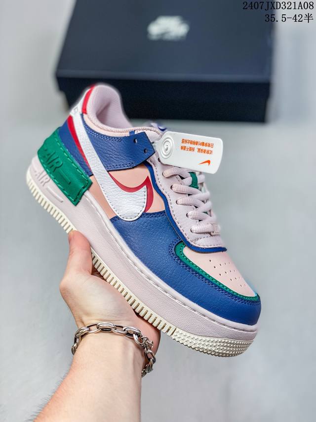 公司级空军马卡龙果冻系列 耐克 Nike Air Force 1 Shadow Af1解构机能拼接 空军一号轻量增高魔术贴低帮百搭板鞋，一改原先的常规 Swoo