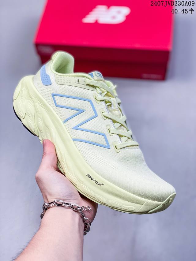 公司级new Balance Nb Fresh Foam 轻量跑鞋 Evoz V2舒适耐磨低帮跑步鞋 实拍首发 受到fresh Foam1080舒适骑行的启发