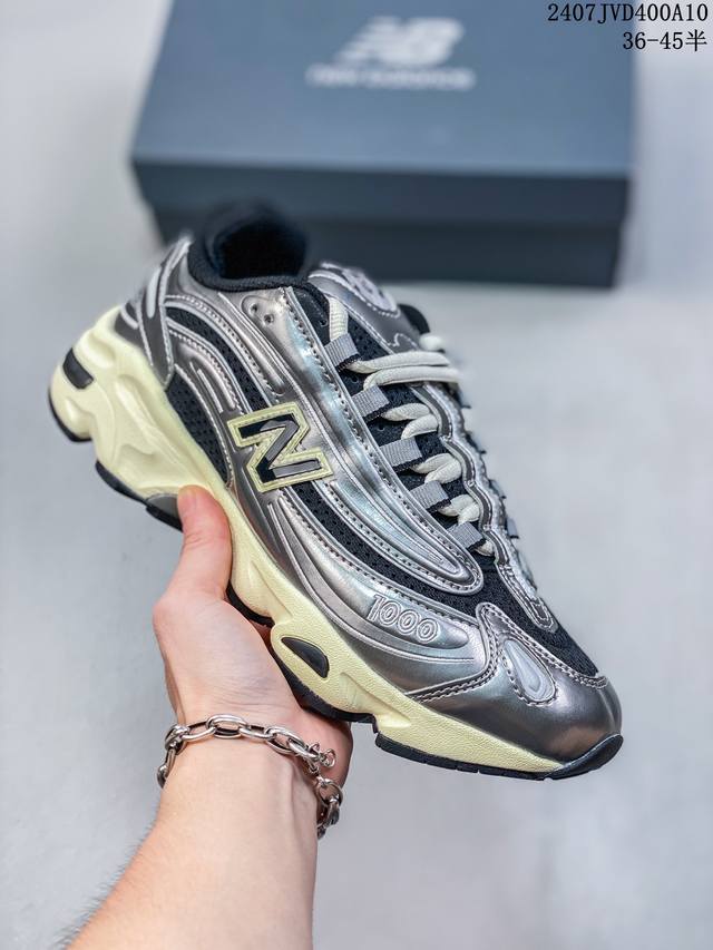 新百伦 Newbalance1000系列回归 Ald X 新百伦 新联名厚底增高百搭运动跑鞋曝光了！作为nb最高端的鞋型,诞生于1999年,一度成为当年的热门鞋