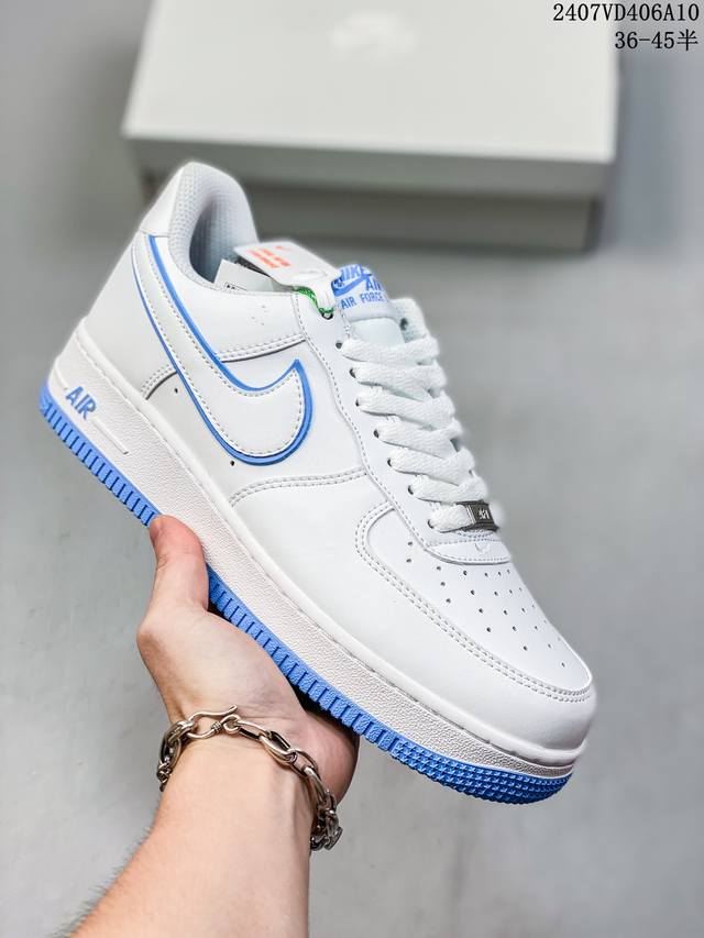 公司级耐克nike Air Force 1 Low 空军一号低帮百搭休闲运动板鞋。柔软、弹性十足的缓震性能和出色的中底设计，横跨复古与现代的外型结合，造就出风靡