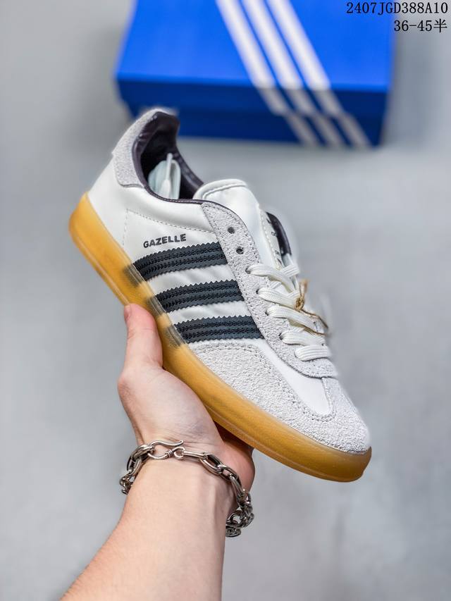 公司级阿迪达斯adidas Originals Samba Year Of The Dragon Ultimate Move 耐磨透气 低帮板鞋 货号：Hq60