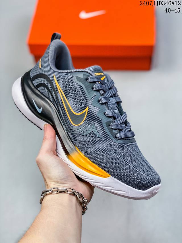 耐克nike Air Zoom Winflo 11X登月系列网透面气 训跑练步鞋 内置zoom气垫 脚回感弹感受非常直接。 货号：Fj9509 尺码： 40 4