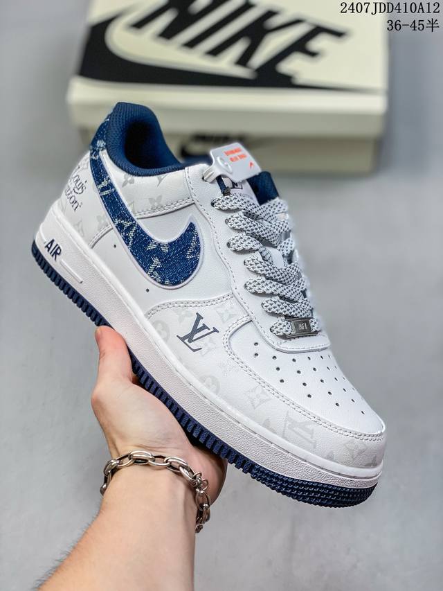 福利特价 耐克nike Air Force 1 Low 空军一号 Af1 低帮百搭厚底增高休闲运动板鞋。柔软、弹性十足的缓震性能和出色的中底设计，横跨复古与现代