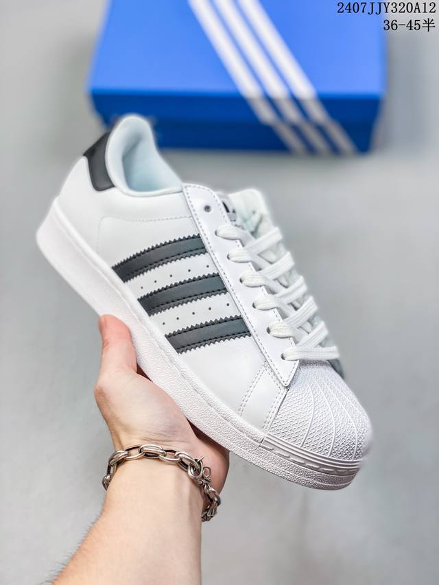 公司级adidas Originals Superstar Xlg 贝壳头系列低帮厚底松糕经典百搭休闲运动板鞋 以现代时尚元素焕新演绎的经典运动鞋当你试图定义a