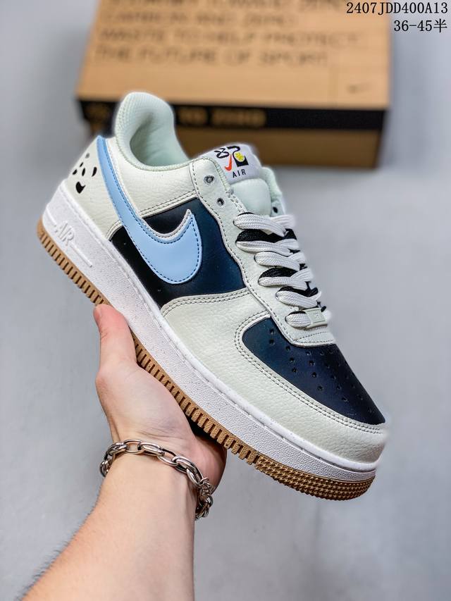 耐克nike Air Force 1 Low 空军一号低帮百搭休闲运动板鞋 柔软、弹性十足的缓震性能和出色的中底设计 横跨复古与现代的外型结合 造就出风靡全球三