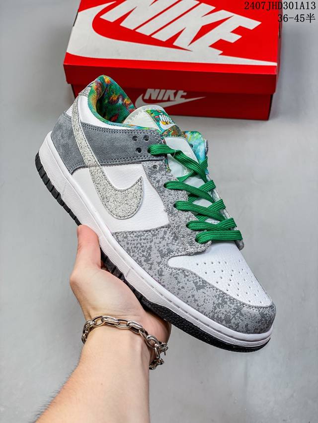 公司带半码 耐克nike Sb Dunk Low 扣篮系列复古低帮休闲运动滑板板鞋。采用脚感柔软舒适zoomair气垫，有效吸收滑板等极限运动在落地时带来的冲击