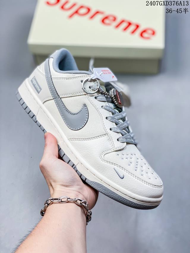 海外爆款限量发售！公司级 Nike Sb Dunk Low“Supreme联名 米灰帆布” 周年高端定制 低帮休闲板鞋 定制鞋盒 大厂纯原品质出货 超高清洁度