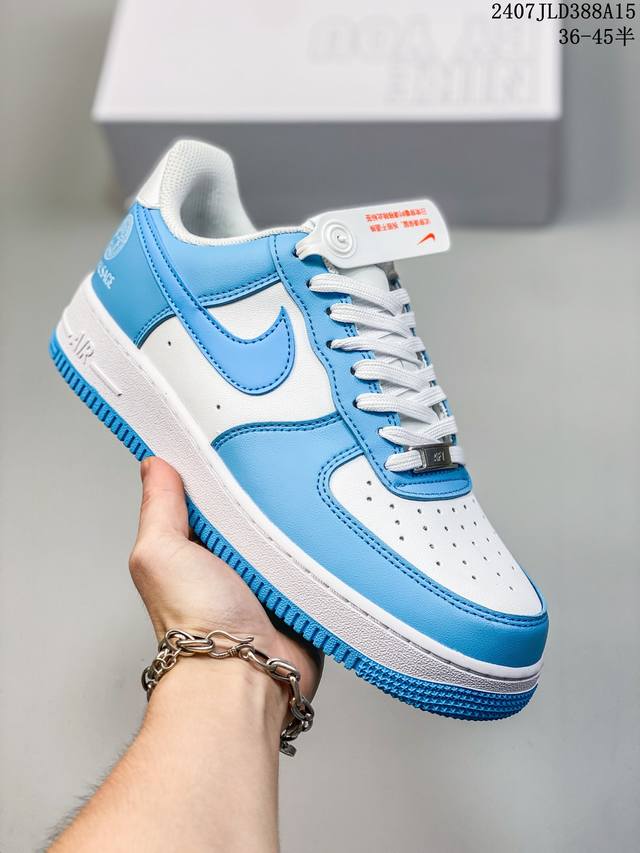 公司级带半码 耐克nike Air Force 1 Low 空军一号 Af1 低帮百搭厚底增高休闲运动板鞋。柔软、弹性十足的缓震性能和出色的中底设计，横跨复古与