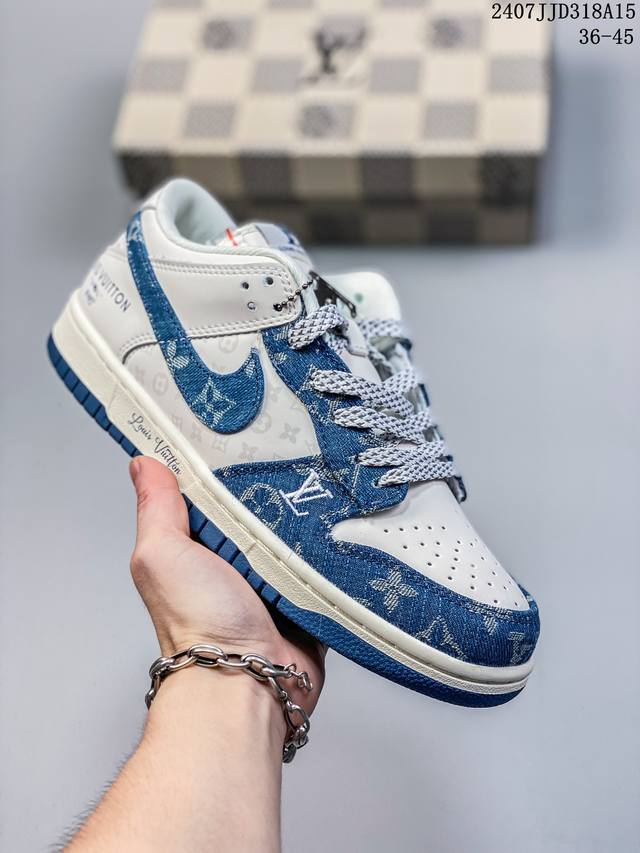 公司带半码 耐克nike Sb Dunk Low 扣篮系列复古低帮休闲运动滑板板鞋。采用脚感柔软舒适zoomair气垫，有效吸收滑板等极限运动在落地时带来的冲击