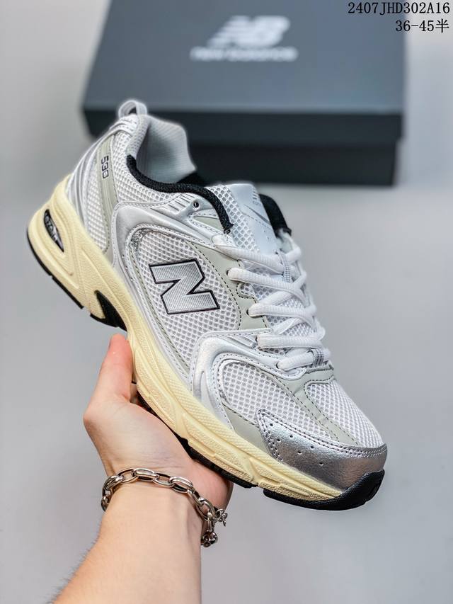 公司级new Balance 530 复古跑鞋 小红书爆款 官网售罄 这双鞋确实是nb家经典复古款式之一，以全新科技诠释，成功打造530鞋款，鞋面在保持530基