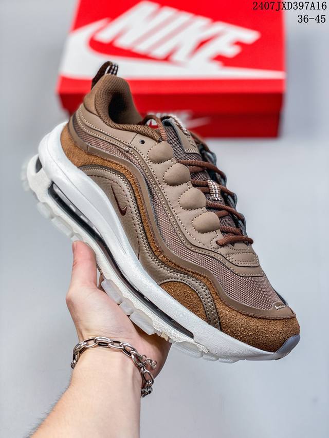 耐克 Nike Air Max 97 Se 小勾子弹复古全掌气垫休闲运动鞋，正确子弹头鞋型 鞋身swoosh视觉呈现效果。 以创新搭载可视全掌max Air和演