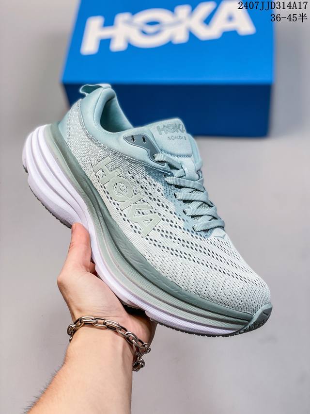 真标小红书推荐hoka W Bondi 8全新配色 这个品牌来自于新西兰的毛利语，Hoka表示大地，One One表示飞越，连起来就是飞越地平线，One One