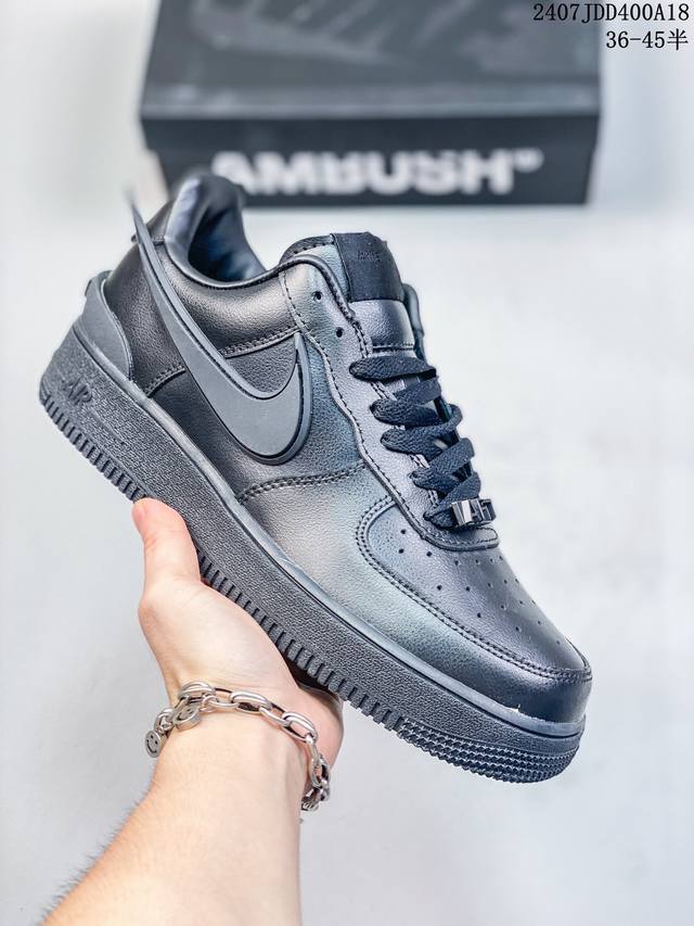 重磅联名来了，再度携手韩裔美籍设计师yoon Ahn主理时尚品牌ambush X Nike Air Force 1 Low Sp Phantom 空军一号宽底版