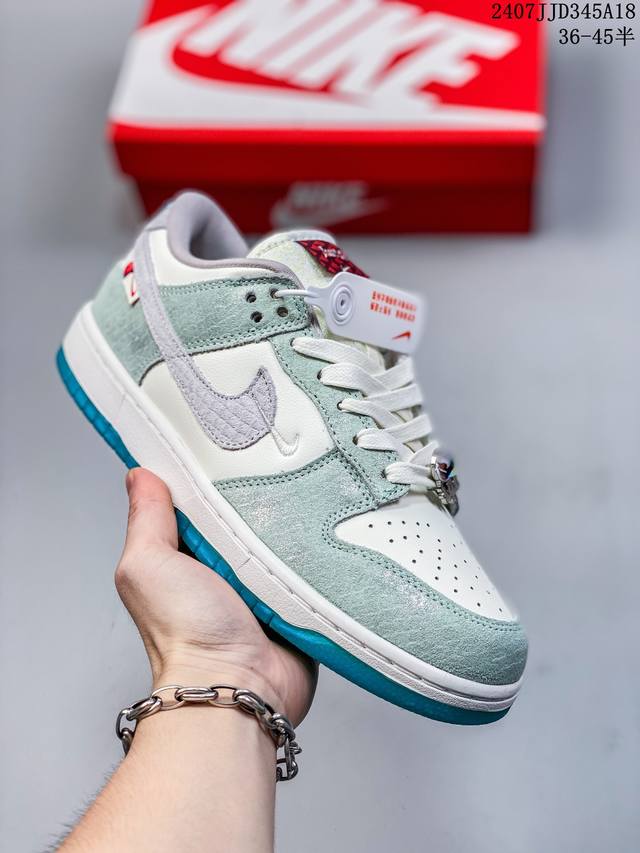 公司带半码 耐克nike Sb Dunk Low 扣篮系列复古低帮休闲运动滑板板鞋。采用脚感柔软舒适zoomair气垫，有效吸收滑板等极限运动在落地时带来的冲击