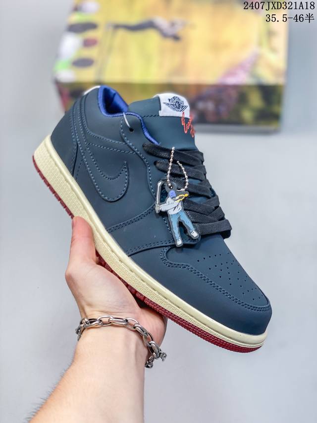 公司级nike Air Jordan 1 Low Aj1乔1低帮休闲板鞋 同步官方配色 市场唯一独家头层皮打造 原鞋原档案开发 原厂皮料 原档冲孔鞋头 正确满胶