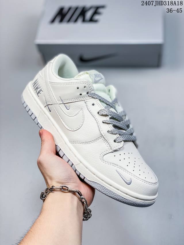 公司带半码 耐克nike Sb Dunk Low 扣篮系列复古低帮休闲运动滑板板鞋。采用脚感柔软舒适zoomair气垫，有效吸收滑板等极限运动在落地时带来的冲击