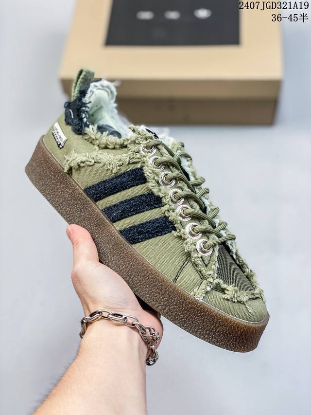 Adidas 阿迪达斯 男女鞋真标半码制，原楦开发版型，采用棉质帆布组合环保纤维革鞋面材质，原档案开发铝楦楦型，正确硫化组合鞋底 每次人气都不低澳洲时尚品牌 S