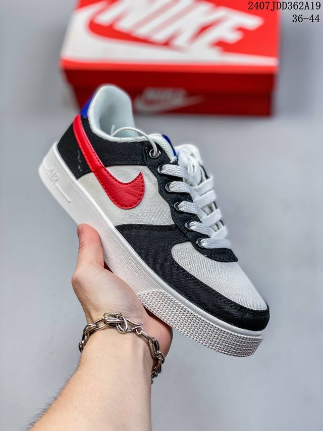 耐克 Nike Air Force 1 空军一号 简版空军 帆布内置气垫 低帮板鞋 货号：630939-003 尺码：如图所示 07Jdd362A19