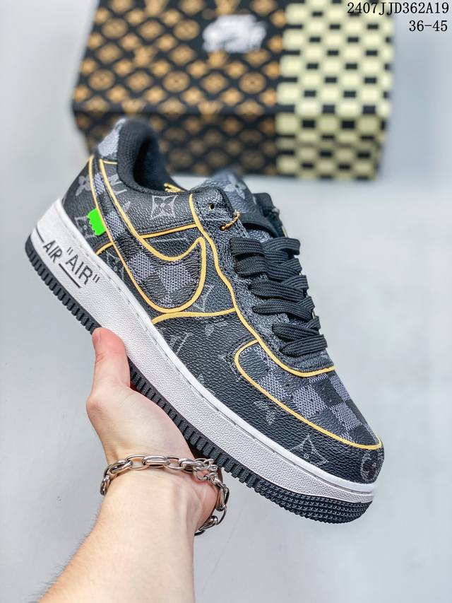 耐克nike Air Force 1 Low 路易威登lv 联名空军一号低帮百搭休闲运动板鞋。柔软、弹性十足的缓震性能和出色的中底设计，横跨复古与现代的外型结合