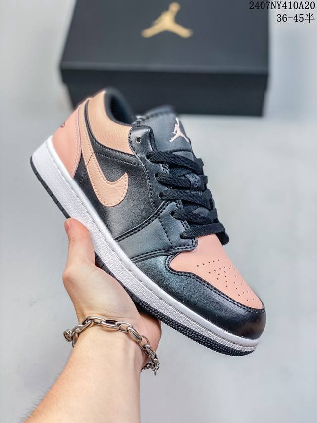 公司级air Jordan 1 Low Aj1乔1低帮休闲板鞋 同步官方配色 市场唯一独家头层皮打造 原鞋原档案开发 原厂皮料 原档冲孔鞋头 正确满胶鞋垫 四线