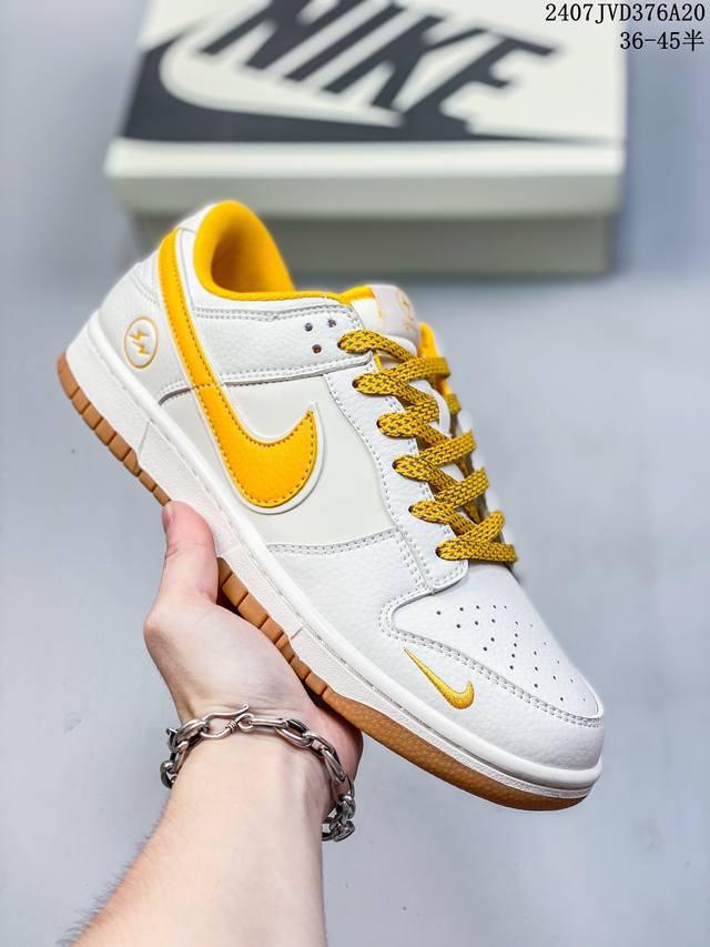 Nike Sb Dunk Low “闪电联名 米白黄满天星” 周年高端定制 低帮休闲板鞋 定制鞋盒 大厂纯原品质出货 超高清洁度 皮料切割干净无任何毛边 细节完 - 点击图像关闭