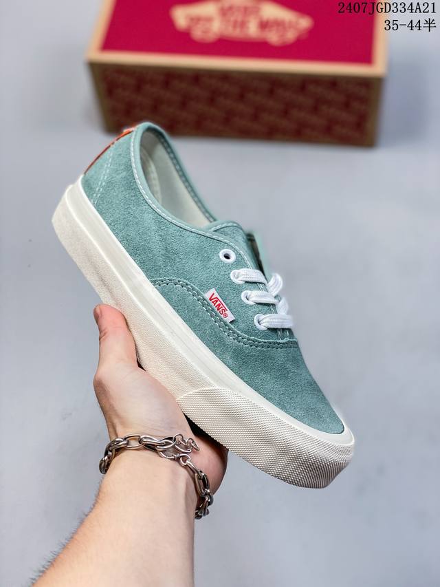 Vans Authentic Og Vault 安娜海姆 复古高端全麂皮低帮休闲硫化滑板鞋 尺码：35 36 36.5 37 38 38.5 39 40 40.