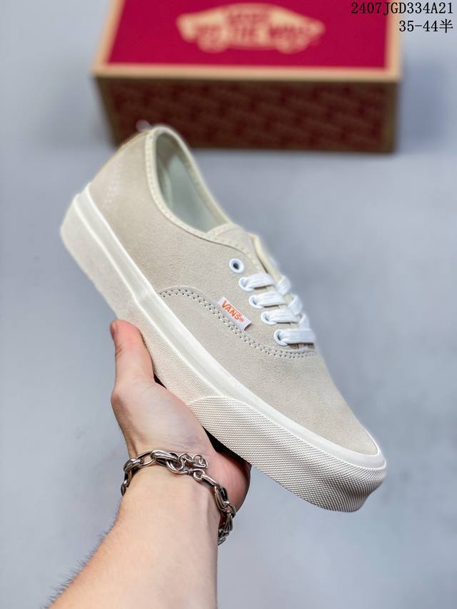 Vans Authentic Og Vault 安娜海姆 复古高端全麂皮低帮休闲硫化滑板鞋 尺码：35 36 36.5 37 38 38.5 39 40 40.