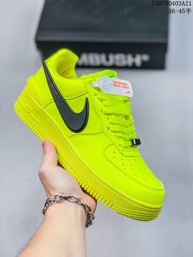 公司级带半码 耐克nike Air Force 1 Low 空军一号 Af1 低帮百搭厚底增高休闲运动板鞋。柔软、弹性十足的缓震性能和出色的中底设计，横跨复古与