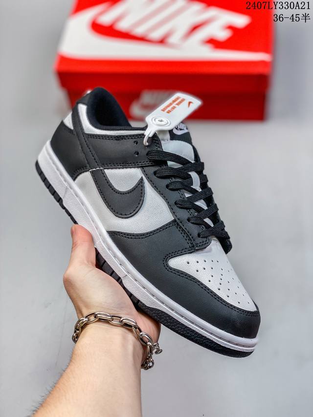 公司带半码 耐克nike Sb Dunk Low 扣篮系列复古低帮休闲运动滑板板鞋。采用脚感柔软舒适zoomair气垫，有效吸收滑板等极限运动在落地时带来的冲击