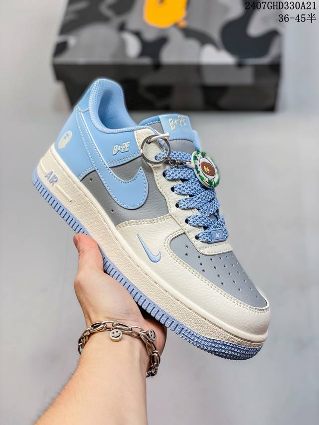 公司级带半码 耐克nike Air Force 1 Low 空军一号 Af1 低帮百搭厚底增高休闲运动板鞋。柔软、弹性十足的缓震性能和出色的中底设计，横跨复古与