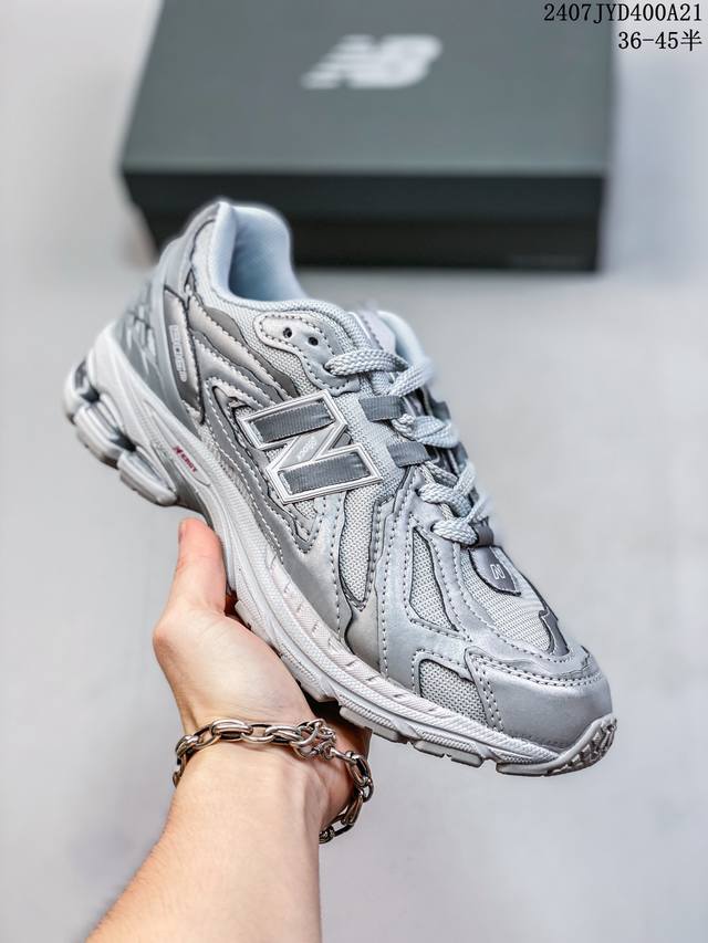 New Balance M1906系列 复古单品宝藏老爹鞋款 公司级 复古元素叠加 质感超级棒 楦版型材料细节做工精细 作为nb最经典的档案鞋型之一 与2002