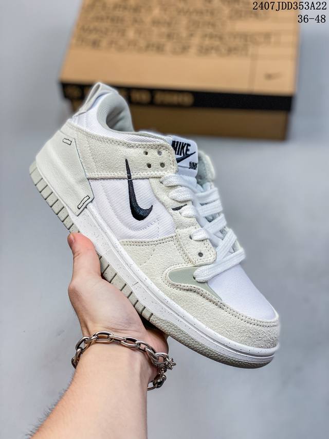 公司带半码 耐克nike Sb Dunk Low 扣篮系列复古低帮休闲运动滑板板鞋。采用脚感柔软舒适zoomair气垫，有效吸收滑板等极限运动在落地时带来的冲击