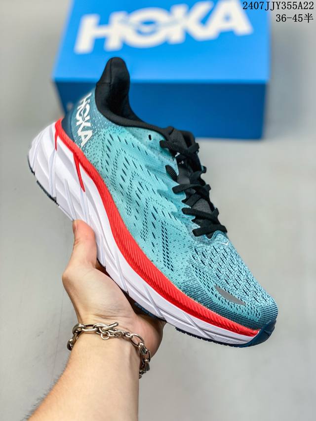 小红书推荐hoka W Bondi 8全新配色 这个品牌来自于新西兰的毛利语，Hoka表示大地，One One表示飞越，连起来就是飞越地平线，One One不是