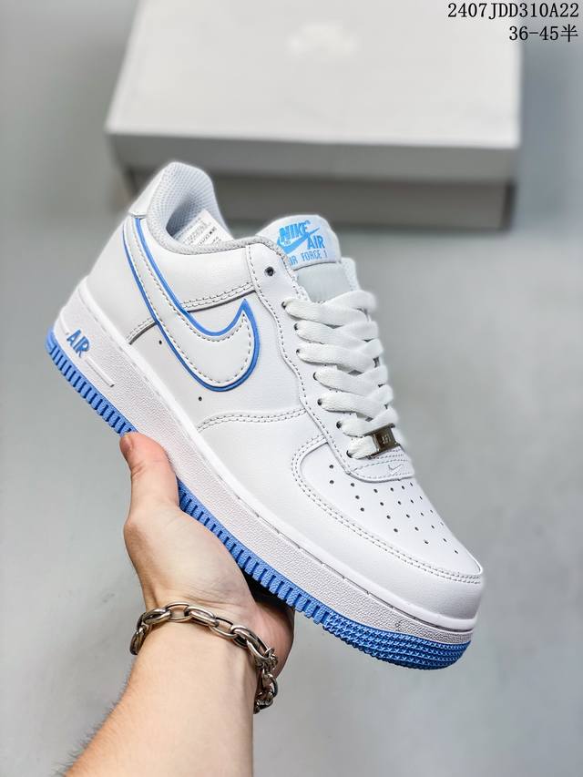 公司级带半码 耐克nike Air Force 1 Low 空军一号 Af1 低帮百搭厚底增高休闲运动板鞋。柔软、弹性十足的缓震性能和出色的中底设计，横跨复古与