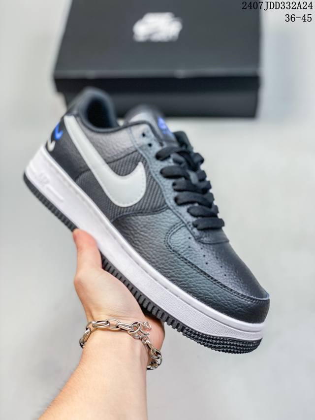 真标带半码 耐克nike Air Force 1 Low 空军一号 Af1 低帮百搭厚底增高休闲运动板鞋。柔软、弹性十足的缓震性能和出色的中底设计，横跨复古与现