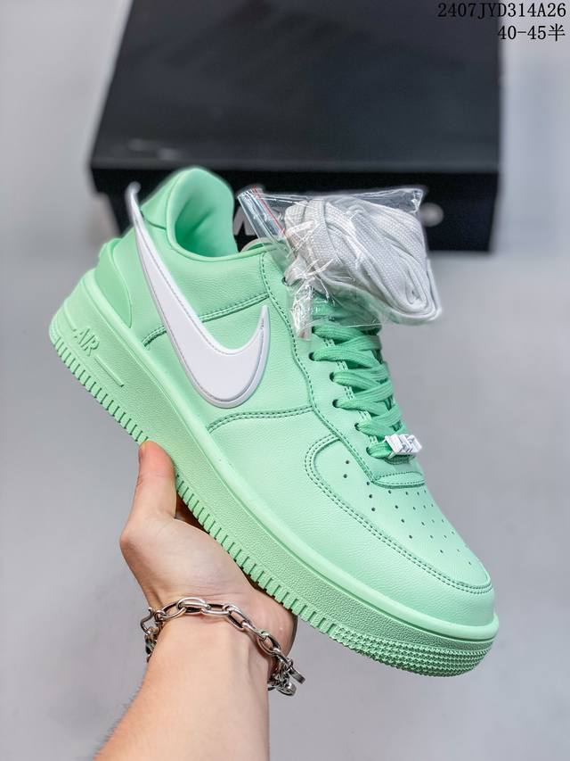 Ambush X耐克nikeair Force 1 07 Low Phantom 联名款 荧光绿大勾 空军一号低帮休闲板鞋 货号：Dv3464 200 鞋款鞋身