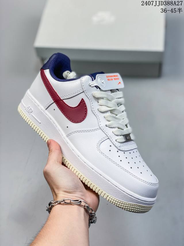 公司级带半码 耐克nike Air Force 1 Low 空军一号 Af1 低帮百搭厚底增高休闲运动板鞋。柔软、弹性十足的缓震性能和出色的中底设计，横跨复古与